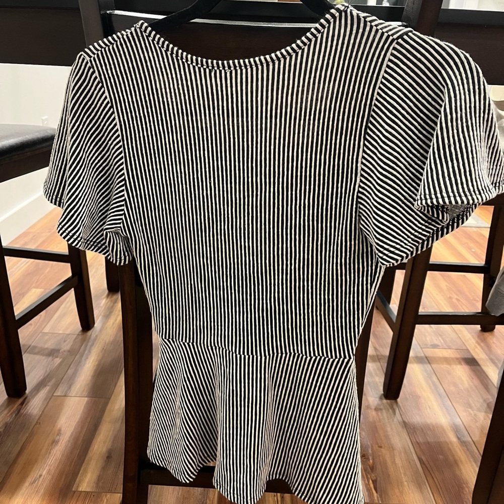 Striped top - Picture 2 of 2